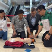The Rotary Club of Ara Damansara Puts a Lifesaving AED at Evolve Concept Mall